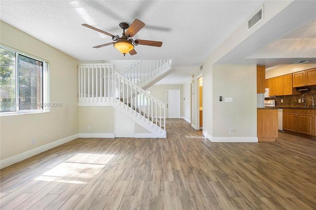937 NW 104th Way, Coral Springs, FL 33071