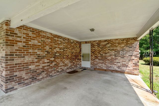 9258 S Jacob Smart Blvd, Ridgeland, SC 29936