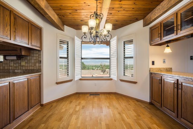 636 Grant Boulevard SW, Los Lunas, NM 87031