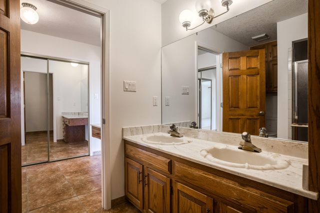 636 Grant Boulevard SW, Los Lunas, NM 87031