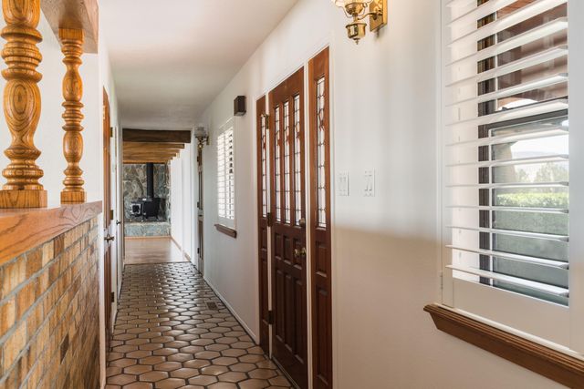 636 Grant Boulevard SW, Los Lunas, NM 87031