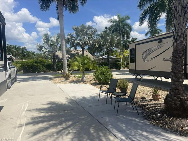 5250 Cypress Trail Resort CIR, Fort Myers, FL 33905