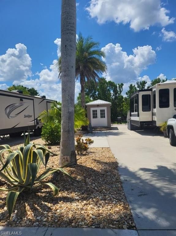 5250 Cypress Trail Resort CIR, Fort Myers, FL 33905