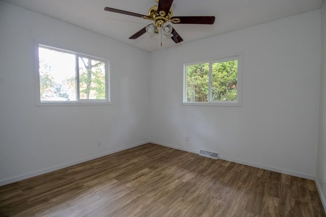 5895 W 500 S, North Judson, IN 46366