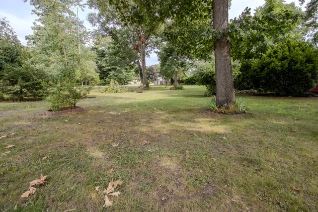 5895 W 500 S, North Judson, IN 46366