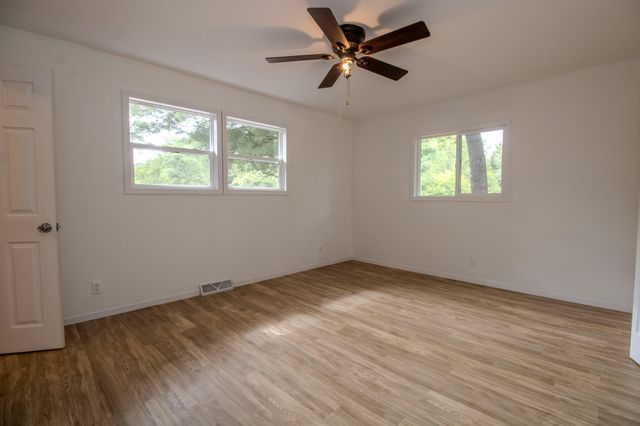 5895 W 500 S, North Judson, IN 46366