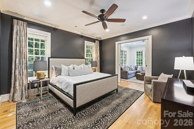2115 Foxcroft Woods Lane, Charlotte, NC 28211
