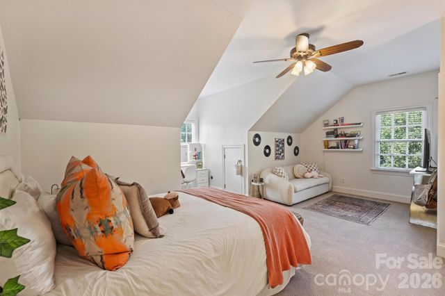 2115 Foxcroft Woods Lane, Charlotte, NC 28211
