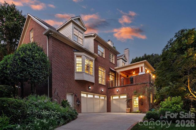 2115 Foxcroft Woods Lane, Charlotte, NC 28211