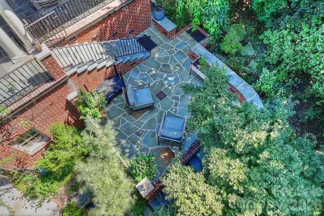 2115 Foxcroft Woods Lane, Charlotte, NC 28211