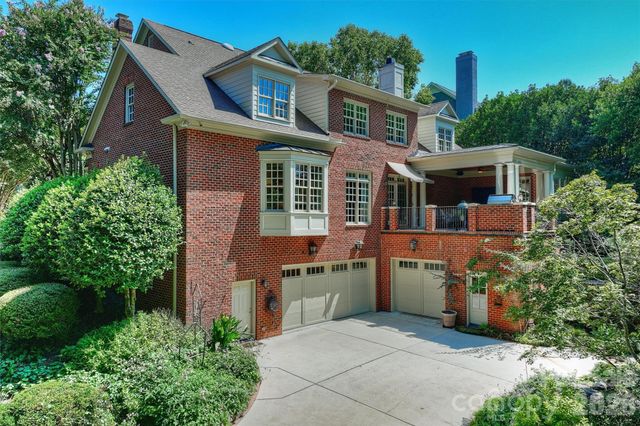 2115 Foxcroft Woods Lane, Charlotte, NC 28211