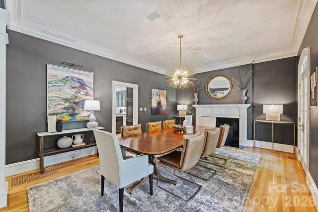 2115 Foxcroft Woods Lane, Charlotte, NC 28211