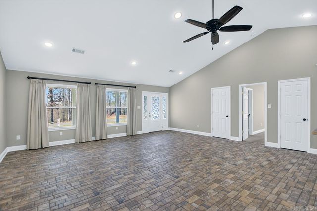 308 Diamondhead Drive, Hot Springs, AR 71913