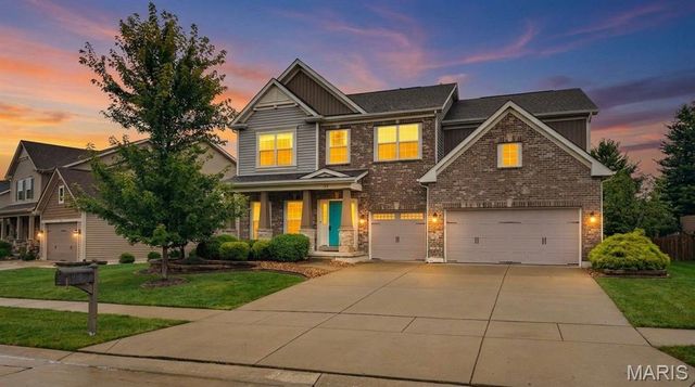 152 Carlton Point Drive, Wentzville, MO 63385