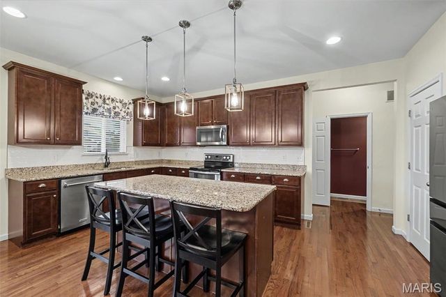 152 Carlton Point Drive, Wentzville, MO 63385