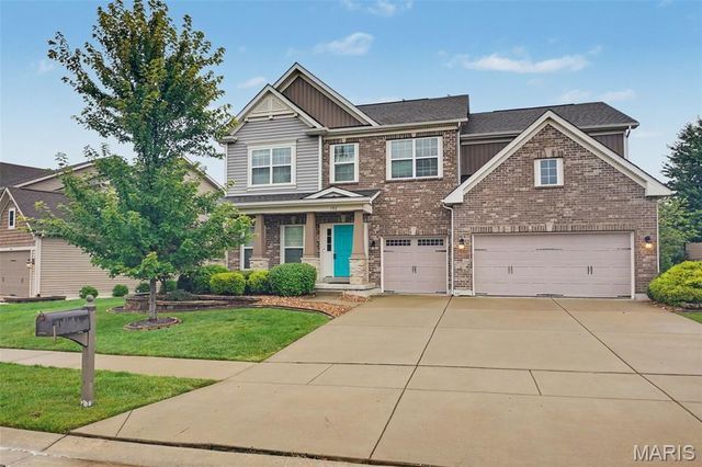 152 Carlton Point Drive, Wentzville, MO 63385