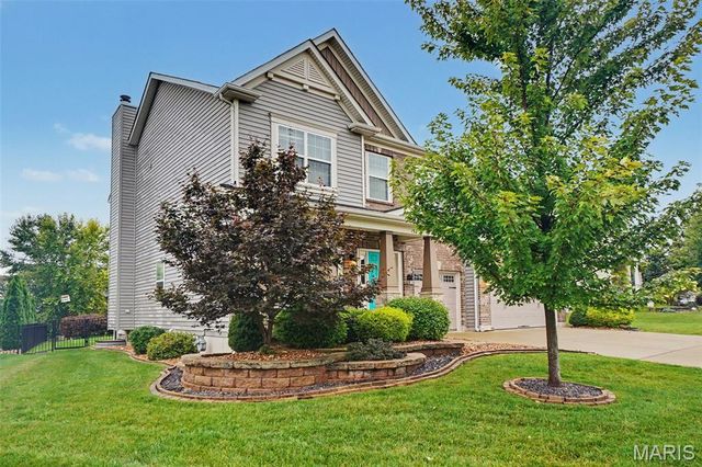 152 Carlton Point Drive, Wentzville, MO 63385