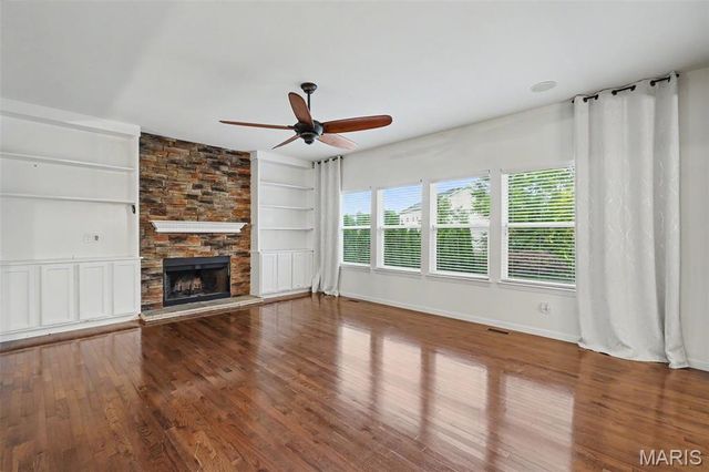 152 Carlton Point Drive, Wentzville, MO 63385