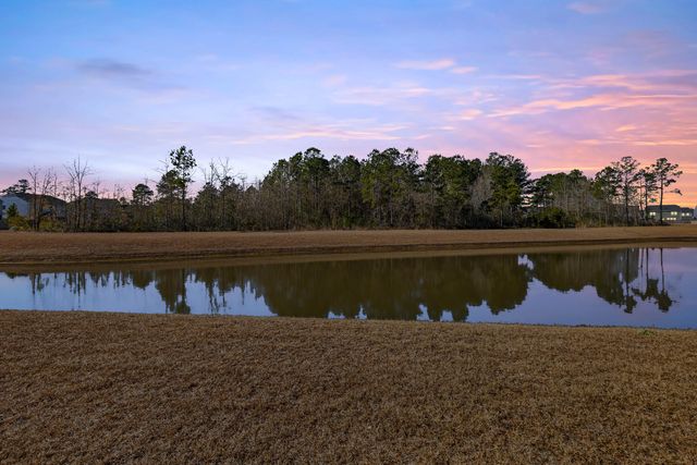 606 Spanish Wells Road, Summerville, SC 29486