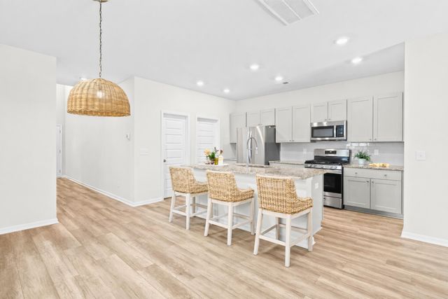 606 Spanish Wells Road, Summerville, SC 29486