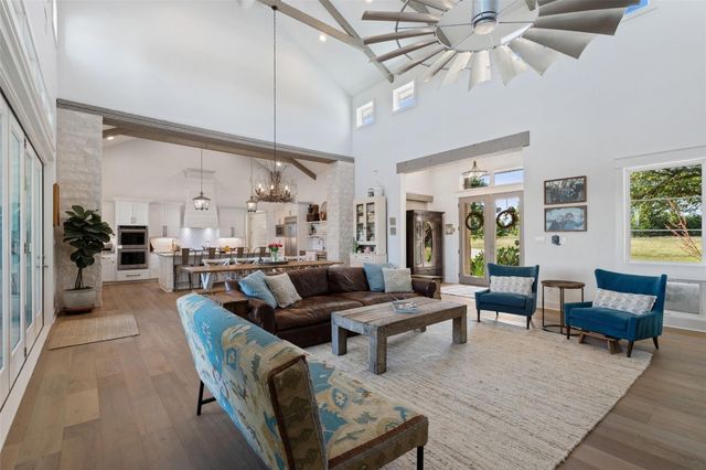 3870B Creek RD, Dripping Springs, TX 78620