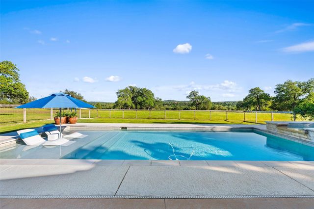 3870B Creek RD, Dripping Springs, TX 78620