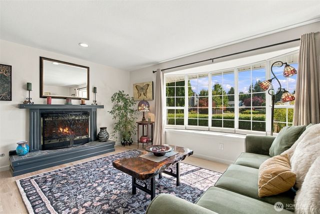 1903 NE Laurie Vei Loop, Poulsbo, WA 98370