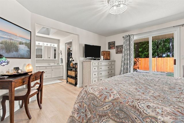 1903 NE Laurie Vei Loop, Poulsbo, WA 98370