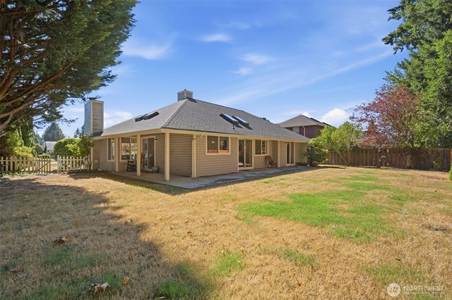 1903 NE Laurie Vei Loop, Poulsbo, WA 98370