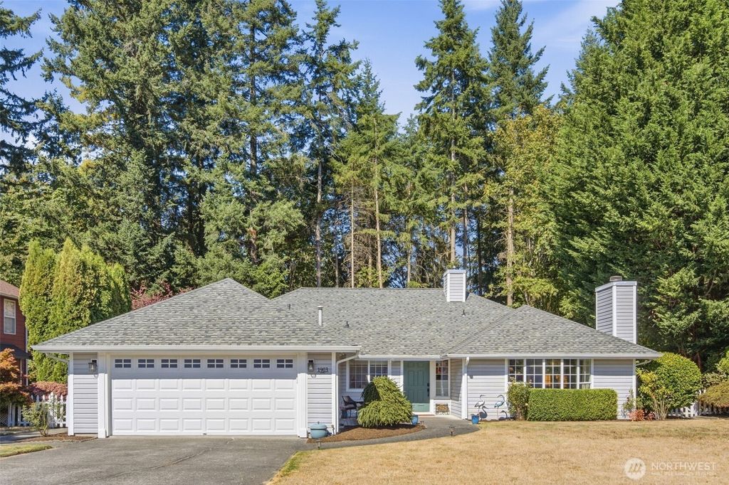 1903 NE Laurie Vei Loop, Poulsbo, WA 98370