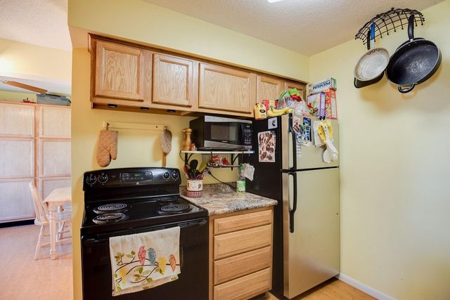 1272 Poppyseed Drive, New Brighton, MN 55112