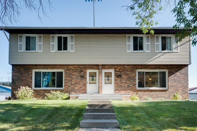 1272 Poppyseed Drive, New Brighton, MN 55112