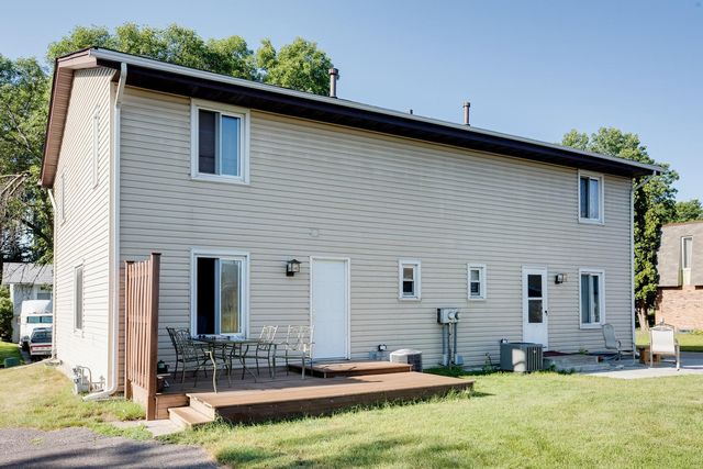 1272 Poppyseed Drive, New Brighton, MN 55112