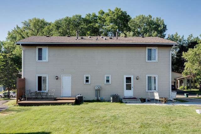 1272 Poppyseed Drive, New Brighton, MN 55112