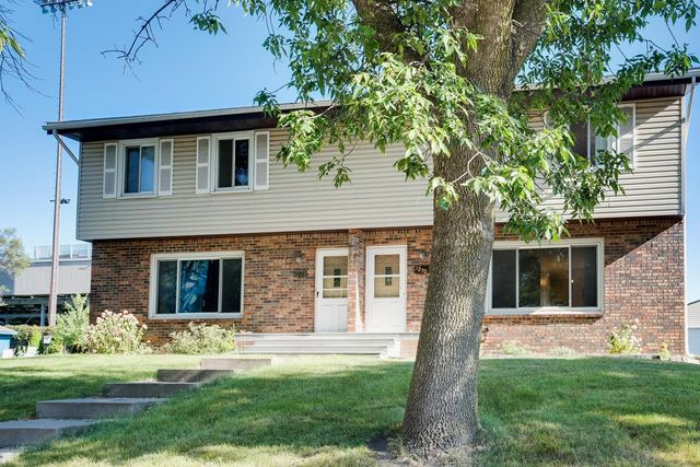 1272 Poppyseed Drive, New Brighton, MN 55112