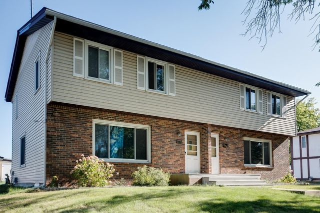 1272 Poppyseed Drive, New Brighton, MN 55112