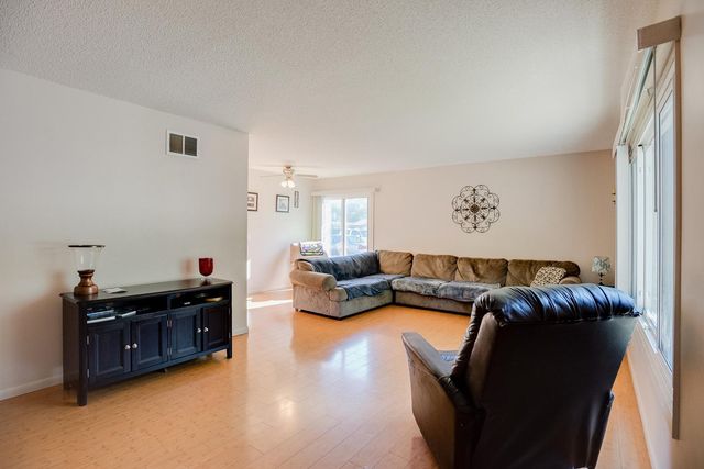 1272 Poppyseed Drive, New Brighton, MN 55112