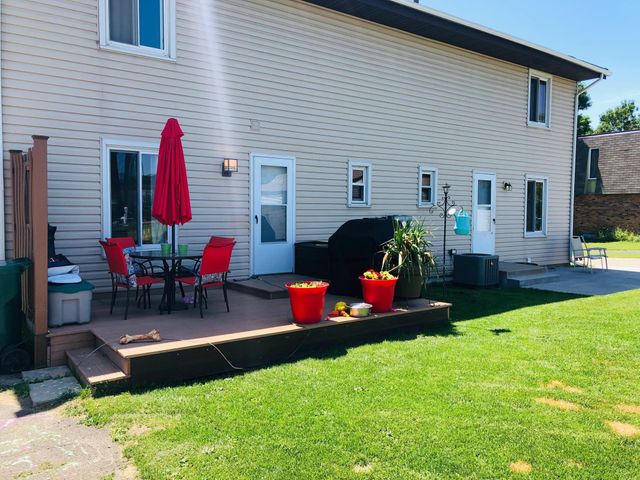 1272 Poppyseed Drive, New Brighton, MN 55112