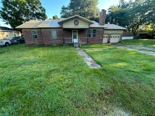 104 Lonnies Drive, Chandler, TX 75758