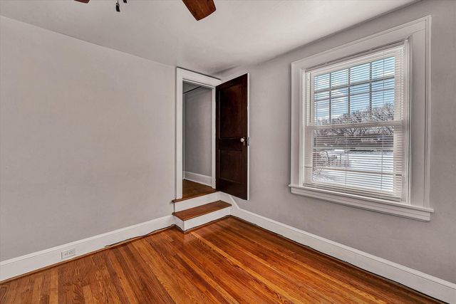 2803 Burton AVE, Roanoke, VA 24012