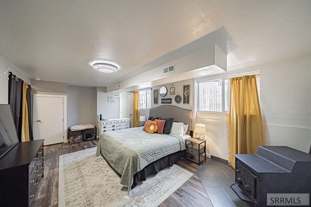 2109 E John Adams Parkway, Idaho Falls, ID 83401