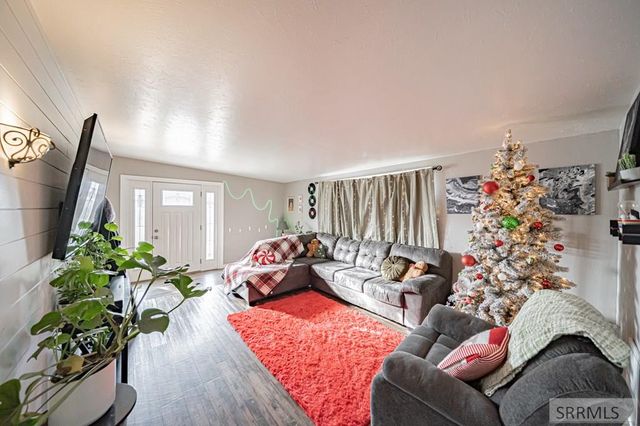 2109 E John Adams Parkway, Idaho Falls, ID 83401