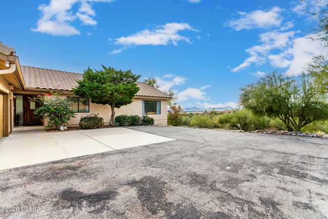 5555 N Sundance Place, Tucson, AZ 85718