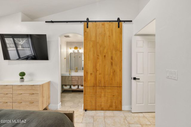 5555 N Sundance Place, Tucson, AZ 85718