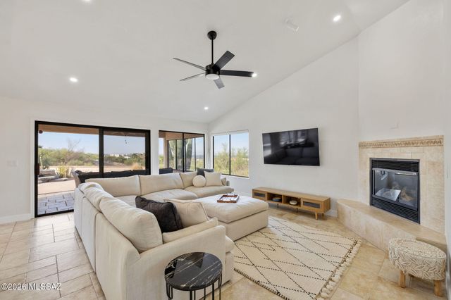 5555 N Sundance Place, Tucson, AZ 85718