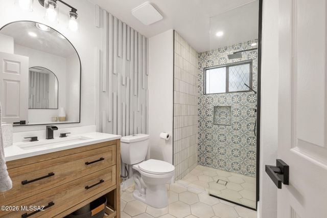 5555 N Sundance Place, Tucson, AZ 85718