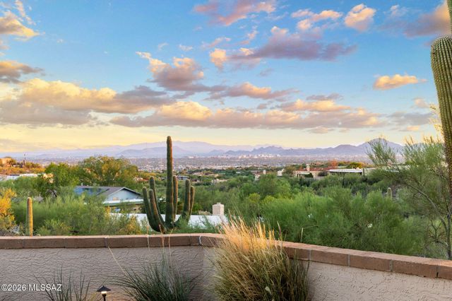 5555 N Sundance Place, Tucson, AZ 85718