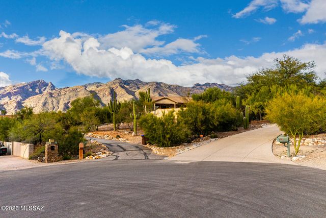 5555 N Sundance Place, Tucson, AZ 85718