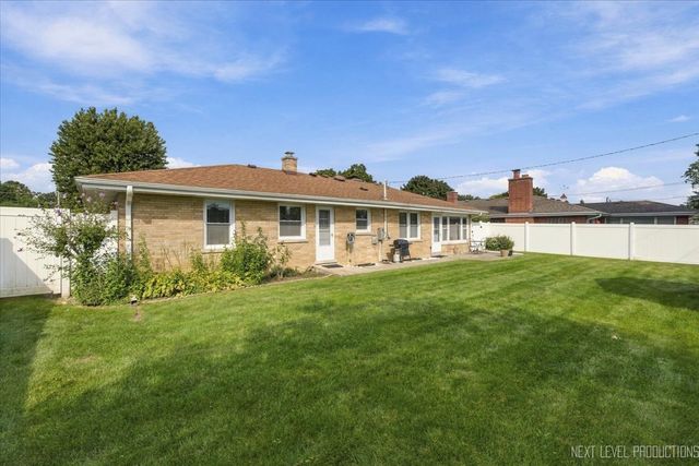6447 ELDORADO Drive, Morton Grove, IL 60053