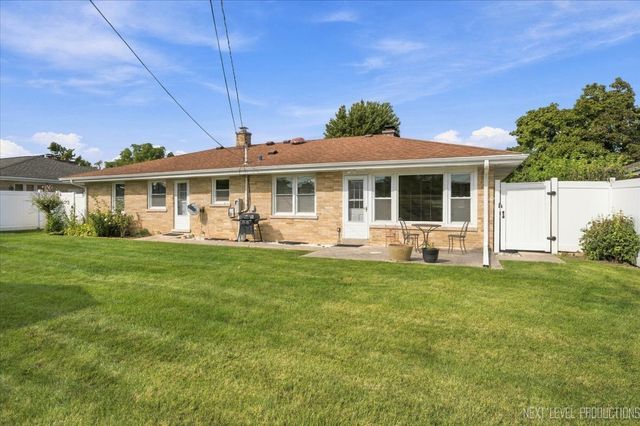 6447 ELDORADO Drive, Morton Grove, IL 60053